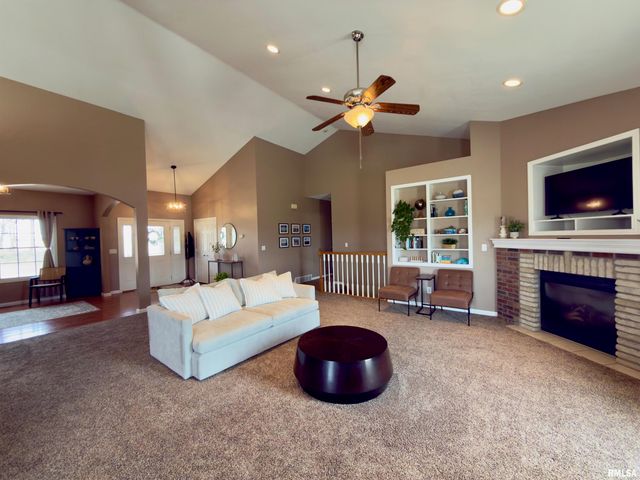 3501 N 72ND Road, Quincy, IL 62305