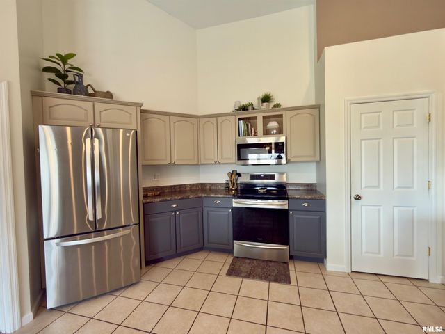 3501 N 72ND Road, Quincy, IL 62305