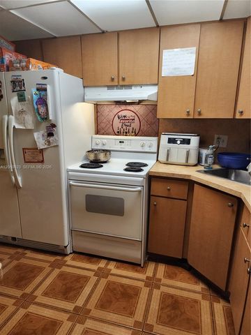 5975 NW 25th St, Sunrise, FL 33313