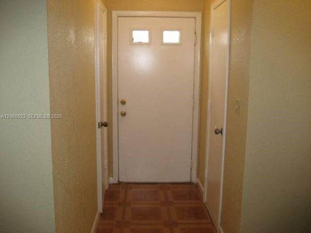 5975 NW 25th St, Sunrise, FL 33313