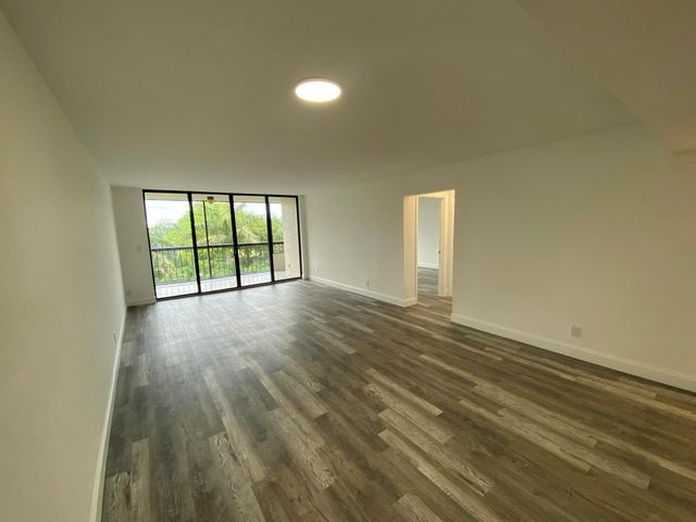 6320 Boca Del Mar Drive 406, Boca Raton, FL 33433