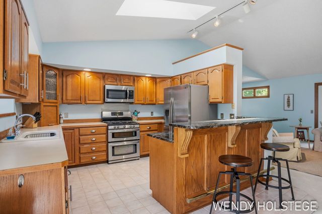 2135 Lakeridge Drive, Park Twp, MI 49424