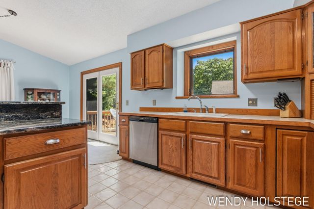 2135 Lakeridge Drive, Park Twp, MI 49424
