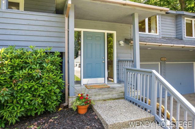 2135 Lakeridge Drive, Park Twp, MI 49424