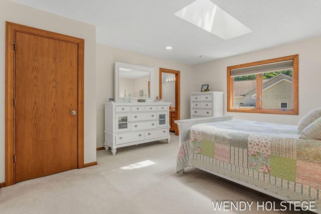2135 Lakeridge Drive, Park Twp, MI 49424