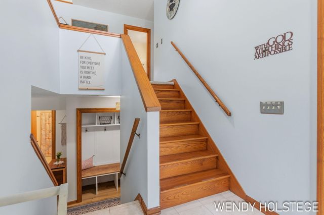 2135 Lakeridge Drive, Park Twp, MI 49424