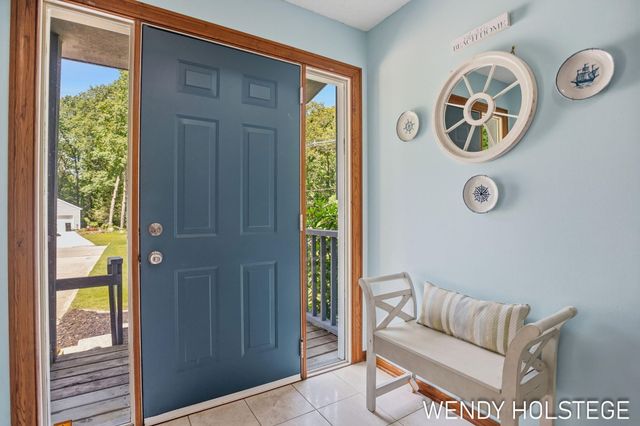 2135 Lakeridge Drive, Park Twp, MI 49424