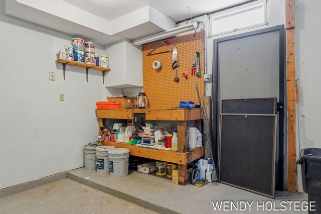 2135 Lakeridge Drive, Park Twp, MI 49424