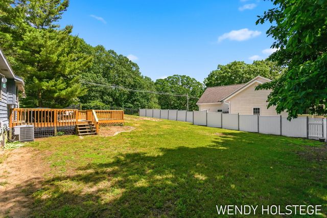 2135 Lakeridge Drive, Park Twp, MI 49424