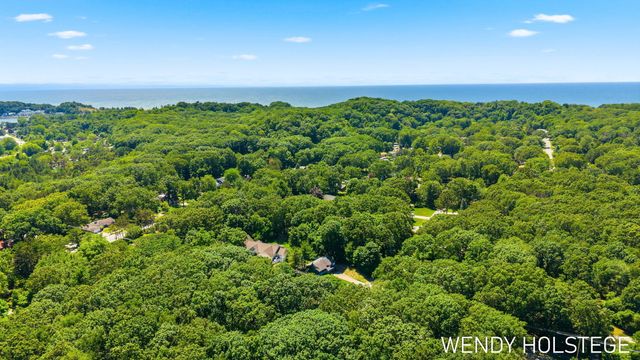 2135 Lakeridge Drive, Park Twp, MI 49424