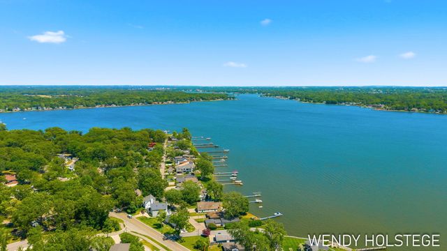 2135 Lakeridge Drive, Park Twp, MI 49424