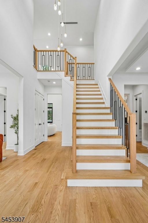 83 Falcon Rd, Livingston Twp., NJ 07039 — photo 5