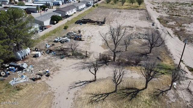 9743 ALAMEDA Avenue, Socorro, TX 79927