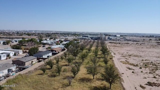 9743 ALAMEDA Avenue, Socorro, TX 79927