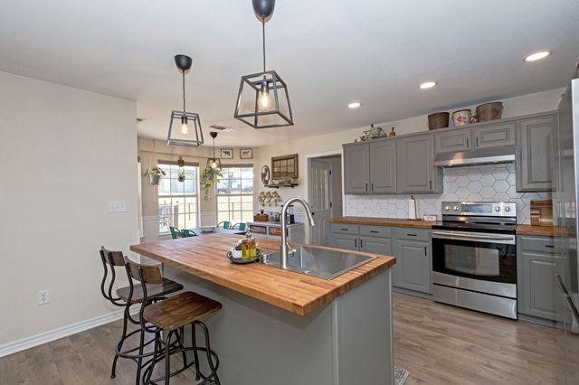 13508 Deussen Road, Ponder, TX 76259