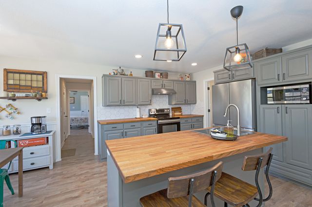 13508 Deussen Road, Ponder, TX 76259