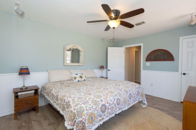 13508 Deussen Road, Ponder, TX 76259