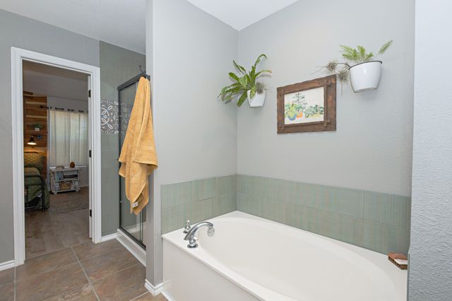 13508 Deussen Road, Ponder, TX 76259