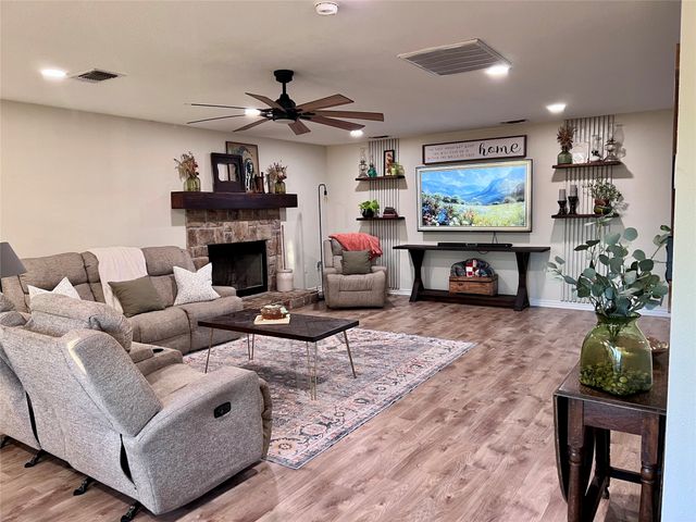 13508 Deussen Road, Ponder, TX 76259