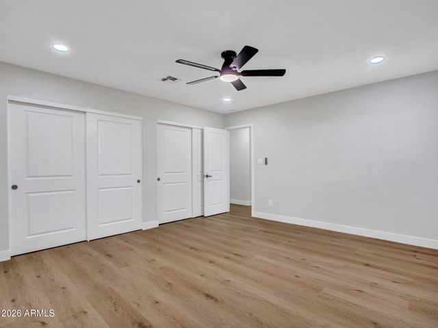 4915 W SHANGRI LA Road, Glendale, AZ 85304