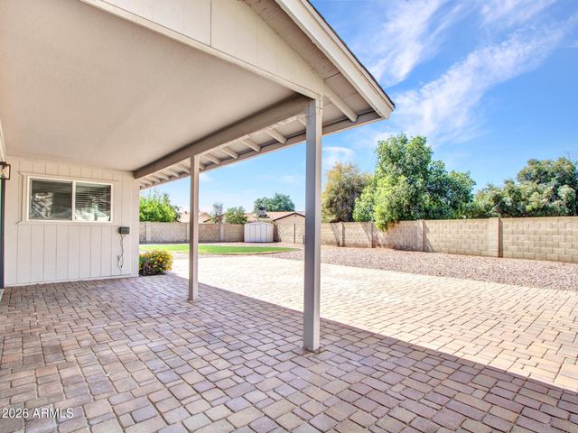 4915 W SHANGRI LA Road, Glendale, AZ 85304