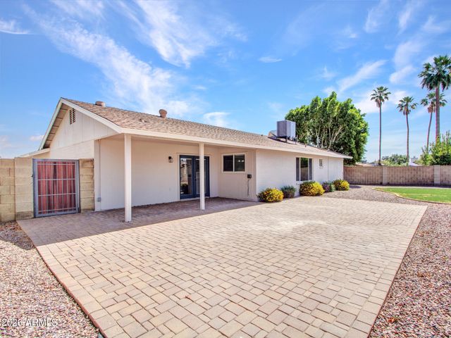 4915 W SHANGRI LA Road, Glendale, AZ 85304