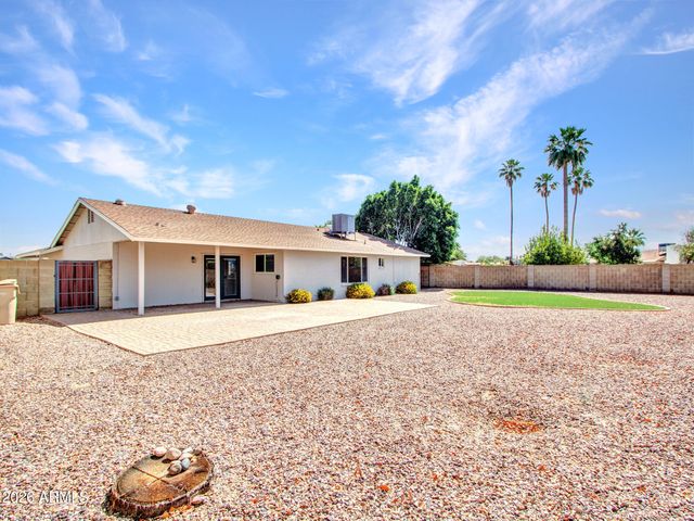 4915 W SHANGRI LA Road, Glendale, AZ 85304