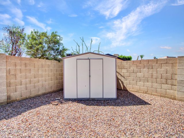 4915 W SHANGRI LA Road, Glendale, AZ 85304
