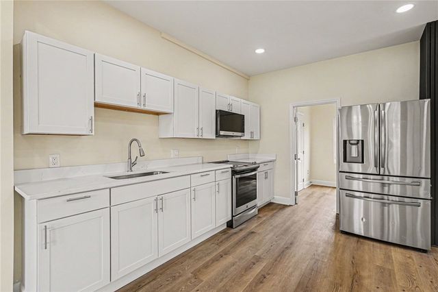 67 Burlington Avenue, Dayton, OH 45403