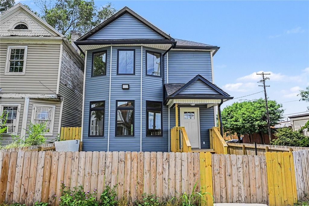 67 Burlington Avenue, Dayton, OH 45403