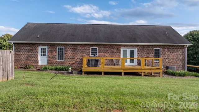 5693 Stonehenge Court, Granite Falls, NC 28630