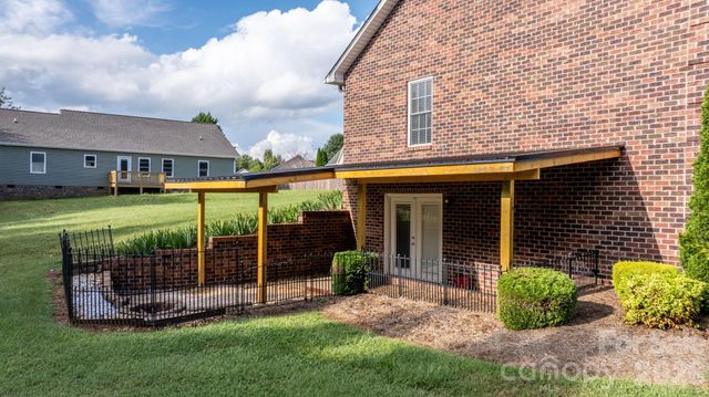5693 Stonehenge Court, Granite Falls, NC 28630