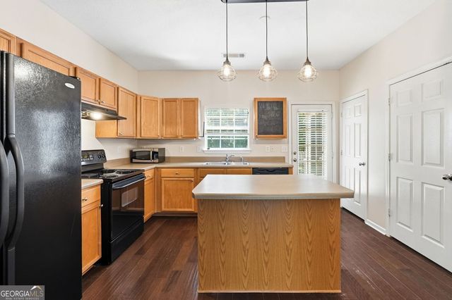 2086 Del Lago Circle, Kennesaw, GA 30152