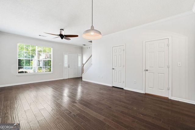 2086 Del Lago Circle, Kennesaw, GA 30152