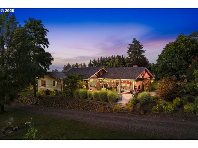 6840 BURNETT St, Salem, OR 97317