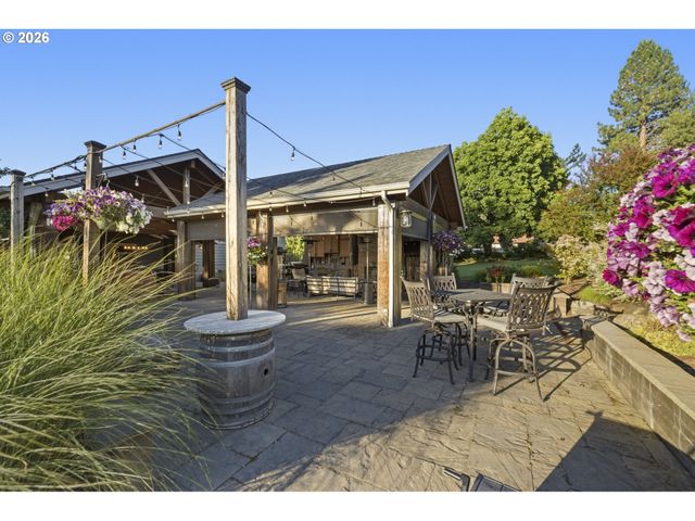 6840 BURNETT St, Salem, OR 97317
