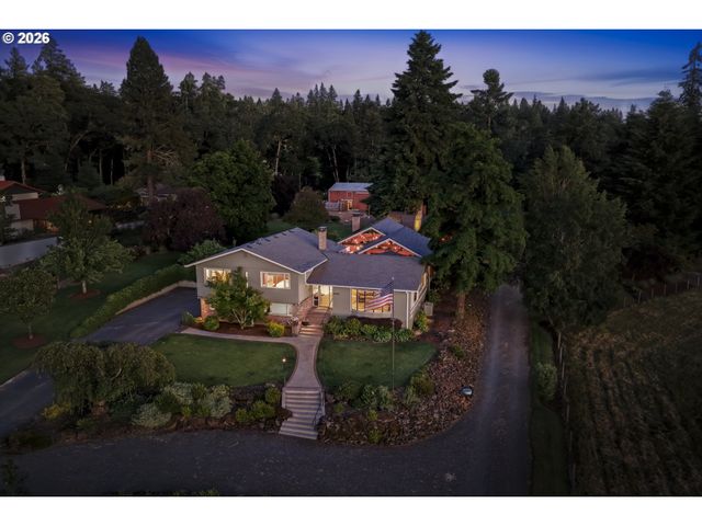 6840 BURNETT St, Salem, OR 97317