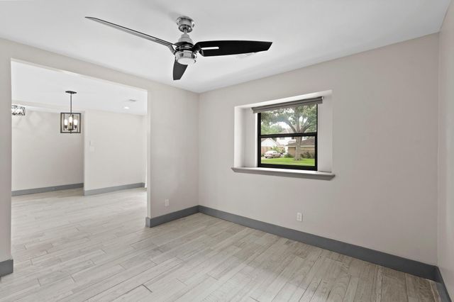 5522 Braesvalley Drive, Houston, TX 77096