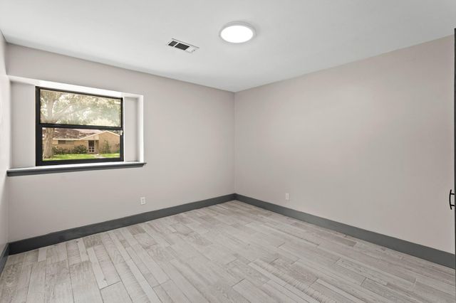 5522 Braesvalley Drive, Houston, TX 77096