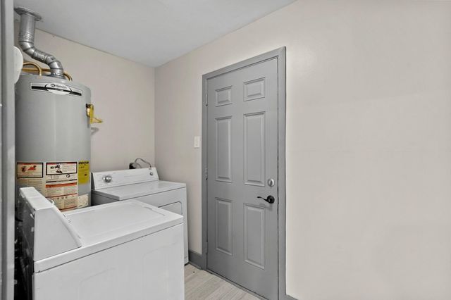 5522 Braesvalley Drive, Houston, TX 77096
