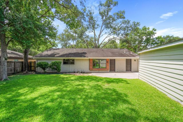 5522 Braesvalley Drive, Houston, TX 77096