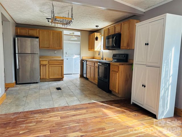 518 Nors Way, Lake Lure, NC 28746