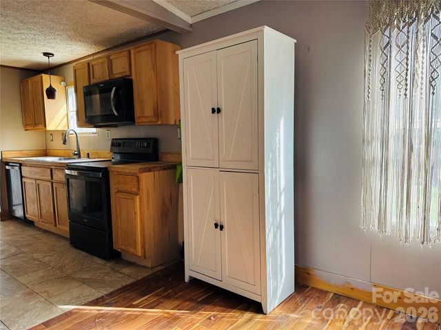 518 Nors Way, Lake Lure, NC 28746