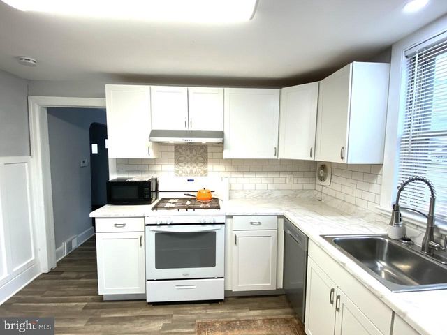 864 WHITEHORSE MERCERVILLE RD, Hamilton Township, NJ 08610