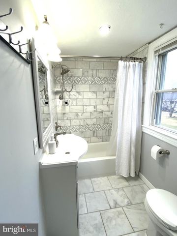 864 WHITEHORSE MERCERVILLE RD, Hamilton Township, NJ 08610