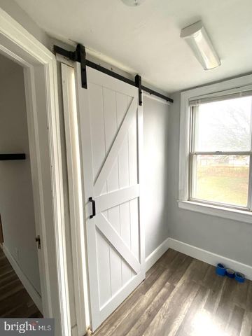 864 WHITEHORSE MERCERVILLE RD, Hamilton Township, NJ 08610