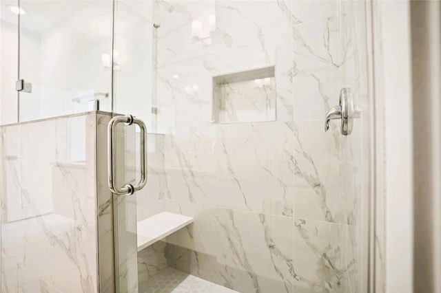 4704 Thornton Views Road, Houston, TX 77018