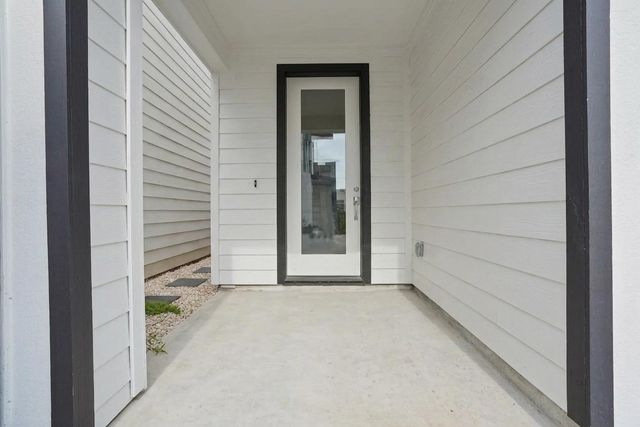 4704 Thornton Views Road, Houston, TX 77018