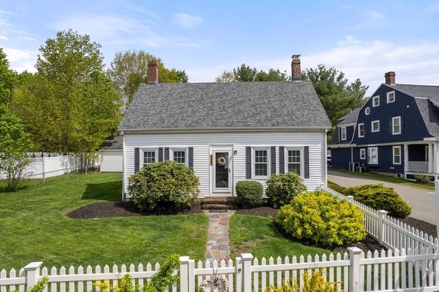 2067 Washington St, Canton, MA 02021