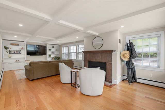 2067 Washington St, Canton, MA 02021